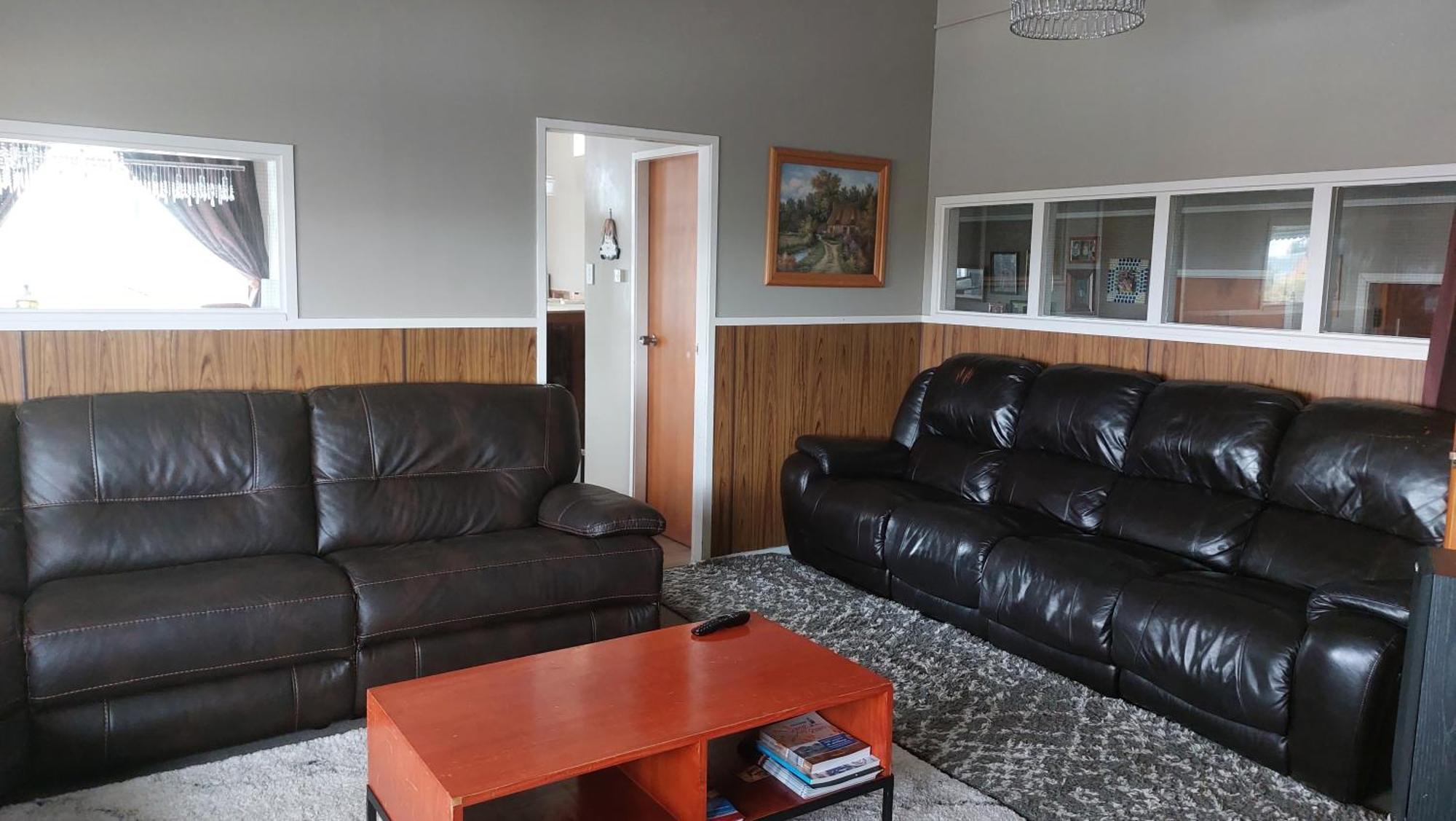 Bed And Breakfast Happy Home Taupo Accommodation ภายนอก รูปภาพ