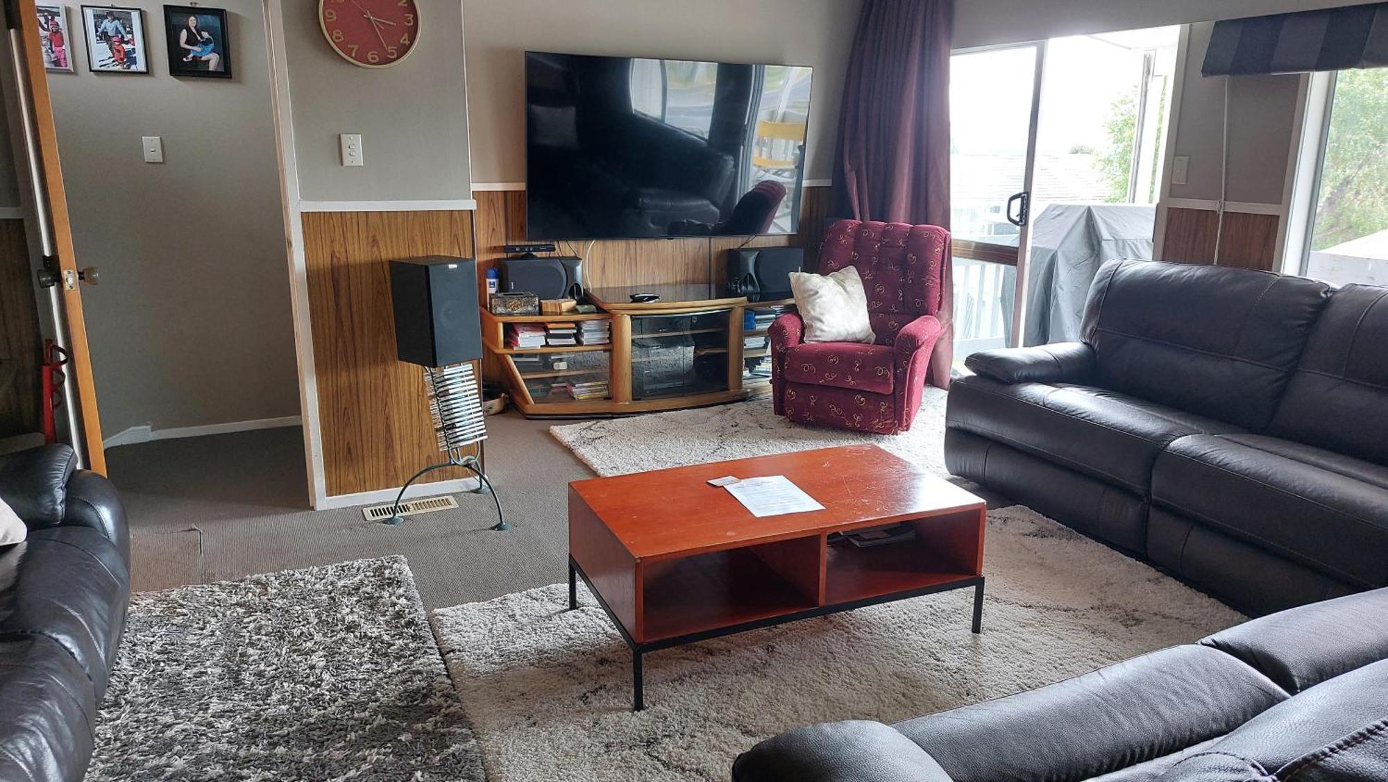 Bed And Breakfast Happy Home Taupo Accommodation ภายนอก รูปภาพ