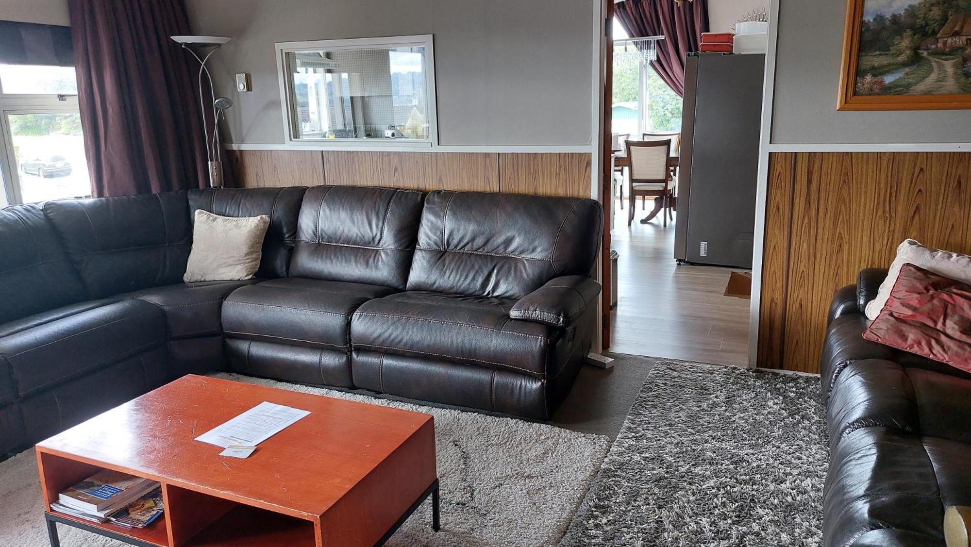 Bed And Breakfast Happy Home Taupo Accommodation ภายนอก รูปภาพ
